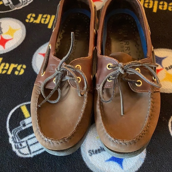 Sperry size 9 loafer slip on. - Picture 3 of 4